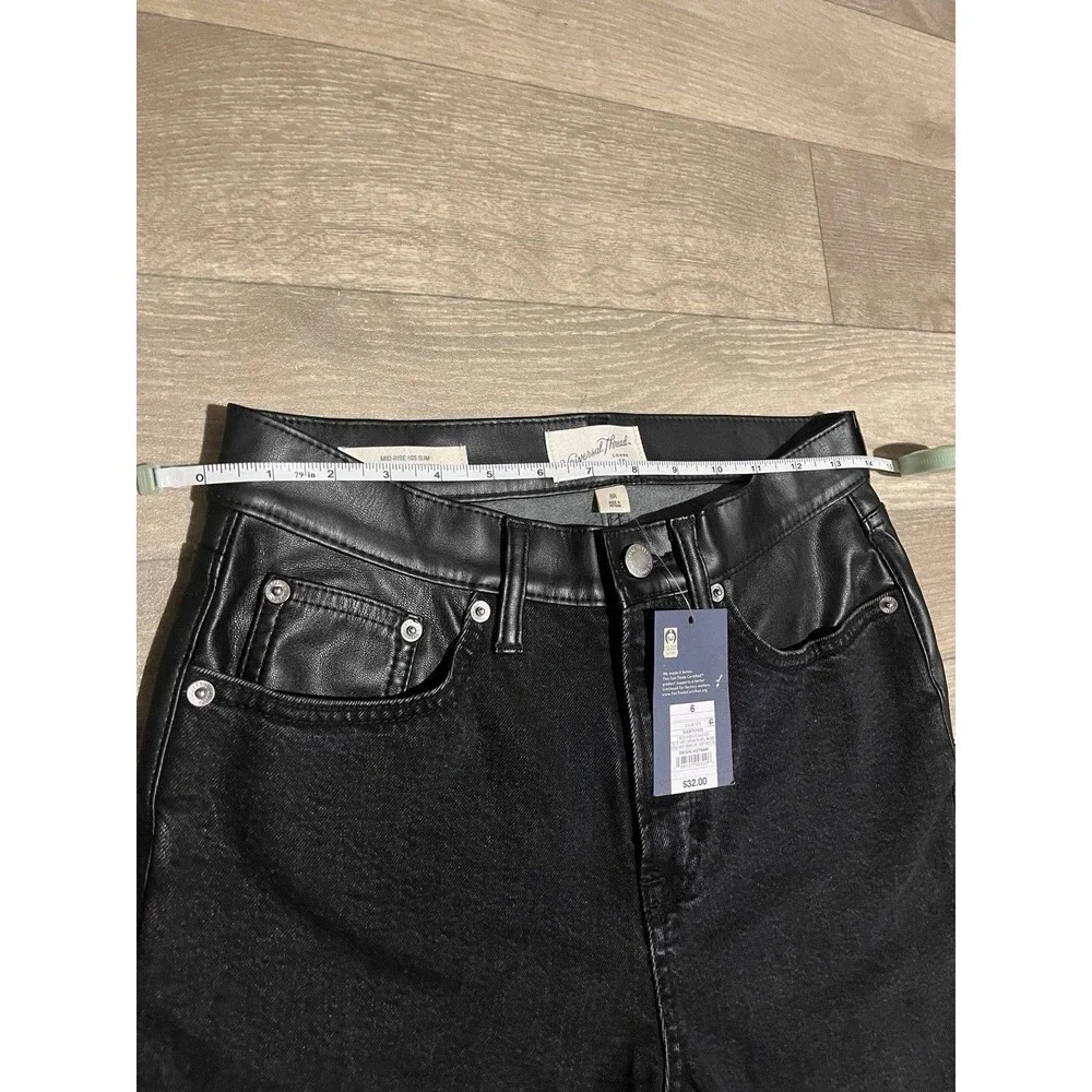 Universal Thread Women's Mid-Rise 80's Slim Fit Jeans Black Size 6R - Picture 5 of 8